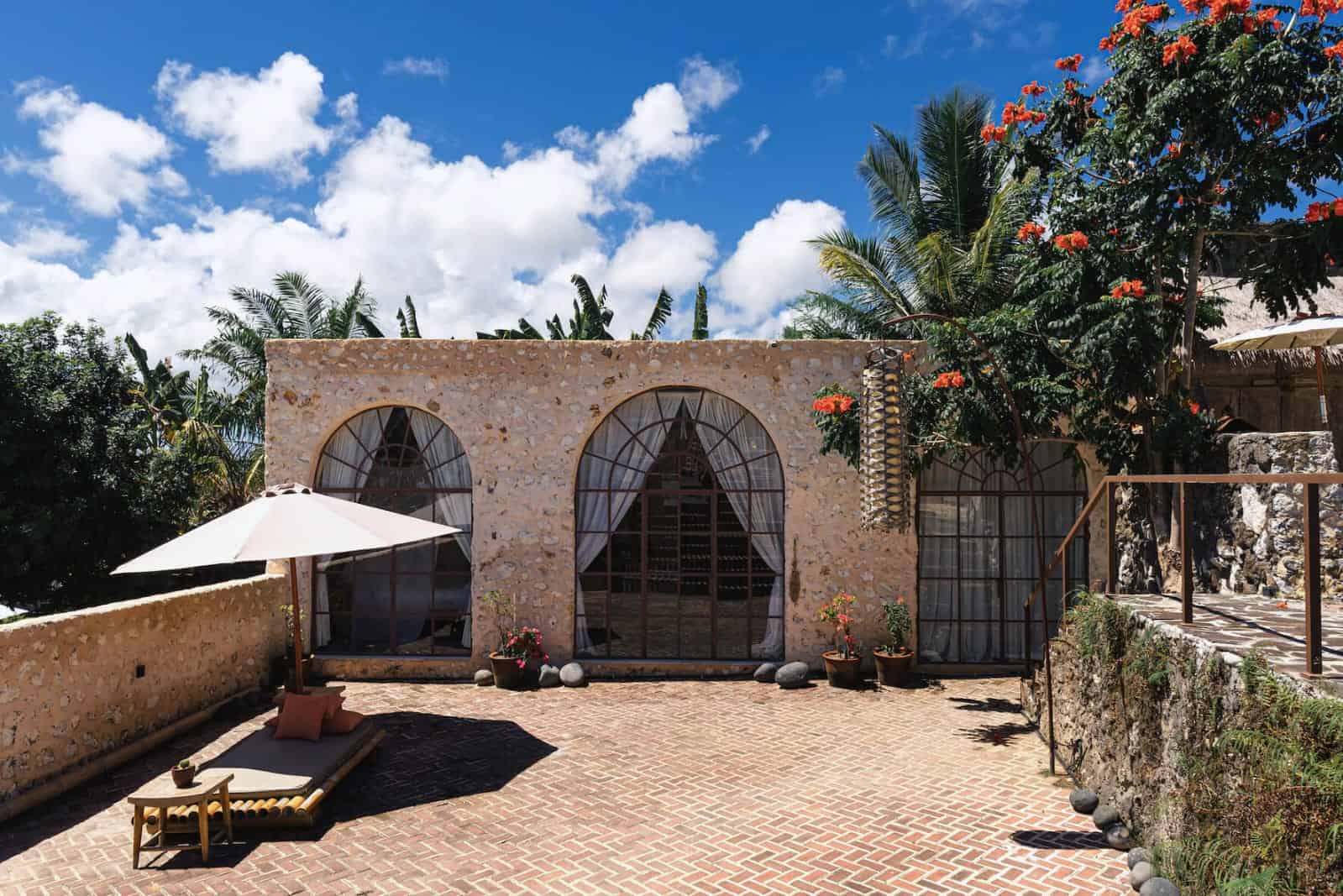 STUNNING 1 BEDROOM VILLA FOR SALE LEASEHOLD IN PADANG PADANG BE-2217 